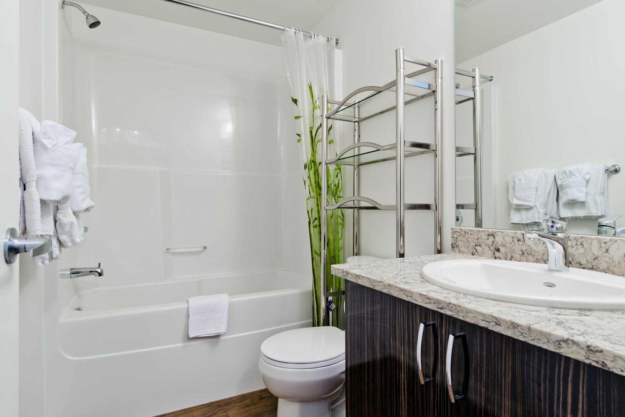 Suite Digs N3 YYC Esterno foto