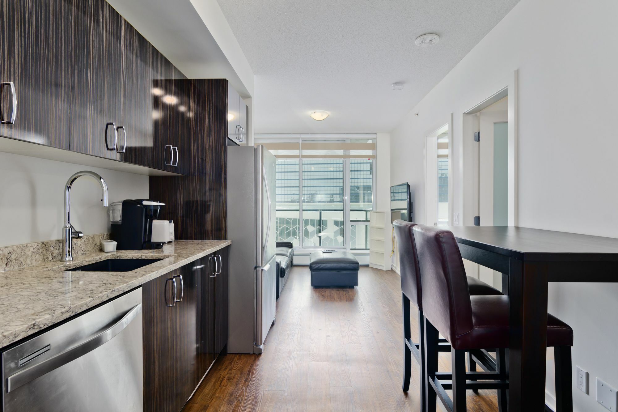 Suite Digs N3 YYC Esterno foto
